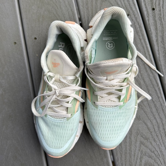 Reebok Floatzig 1 EUC - Picture 5 of 7